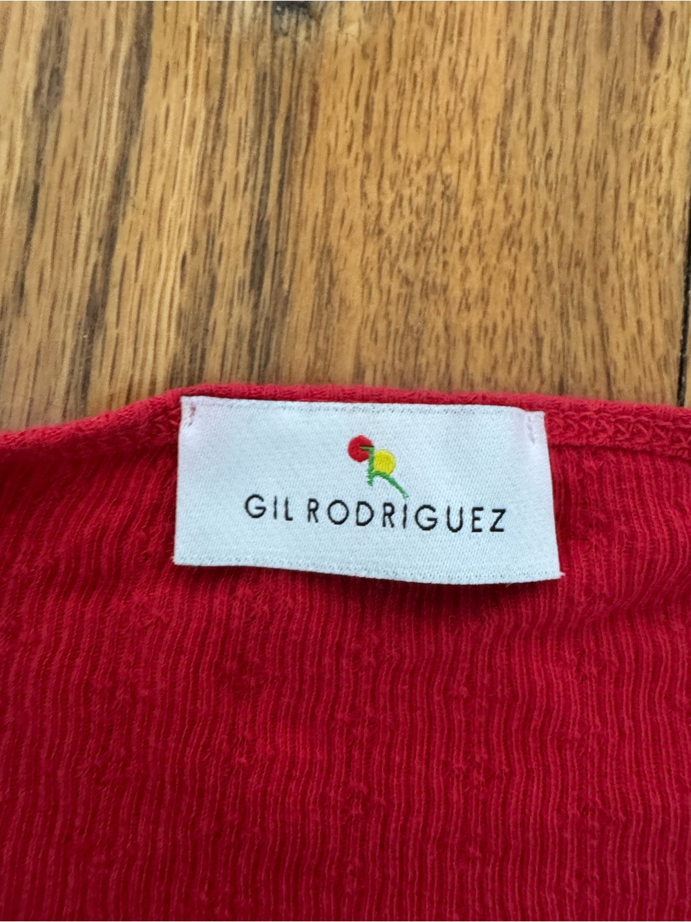 Gil Rodriguez Women's Red Long-Sleeve Ribbed Crewneck Top - Picture 2 of 3